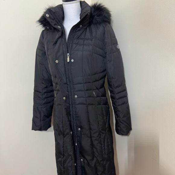 Calvin Klein || Woman’s long Jacket with fur hoodie size small - Picture 8 of 16